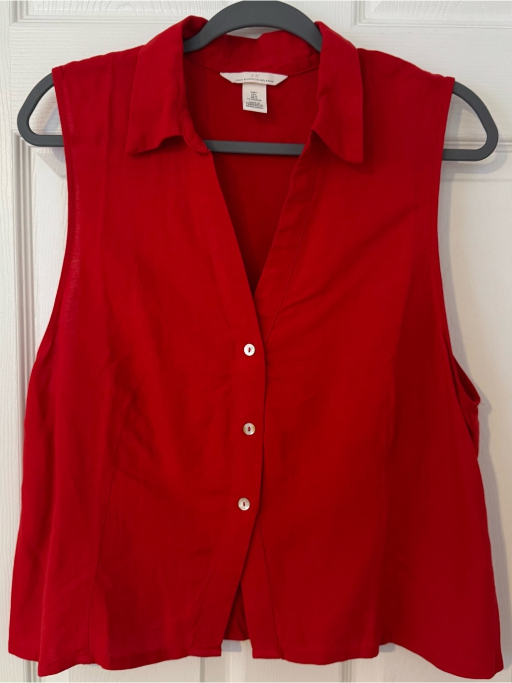 H&M Linen Red Sleeveless Collared Button-Front Blouse